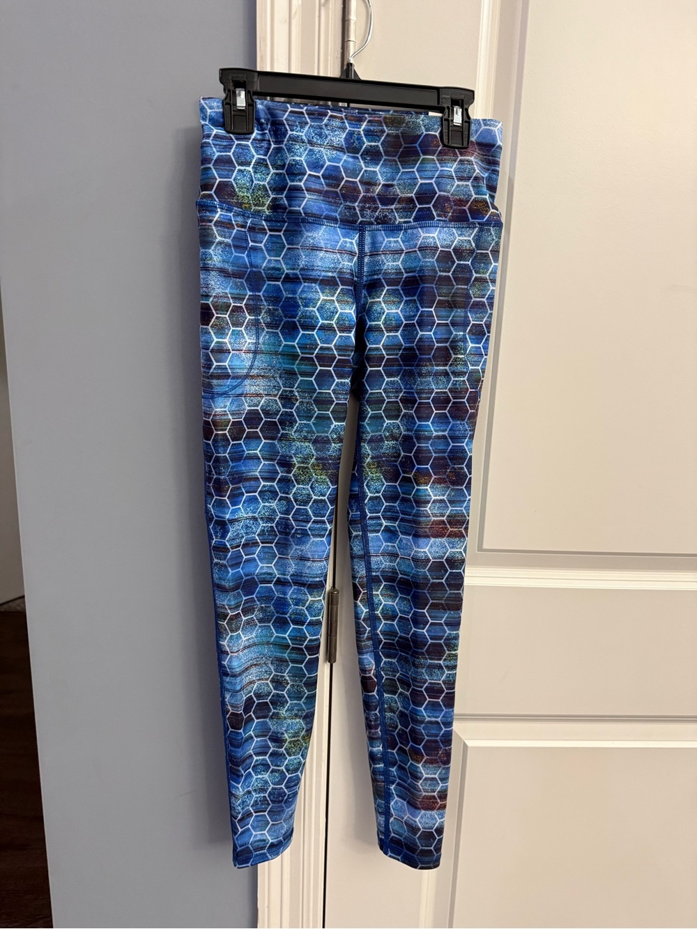 DSG Performance High Rise 7/8 Blue Hex-Print Active Leggings